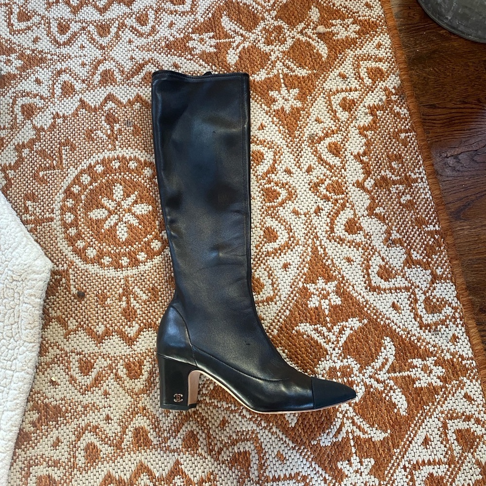 CHANEL Black Soft Lambskin Knee Heeled Boots - Picture 7 of 15